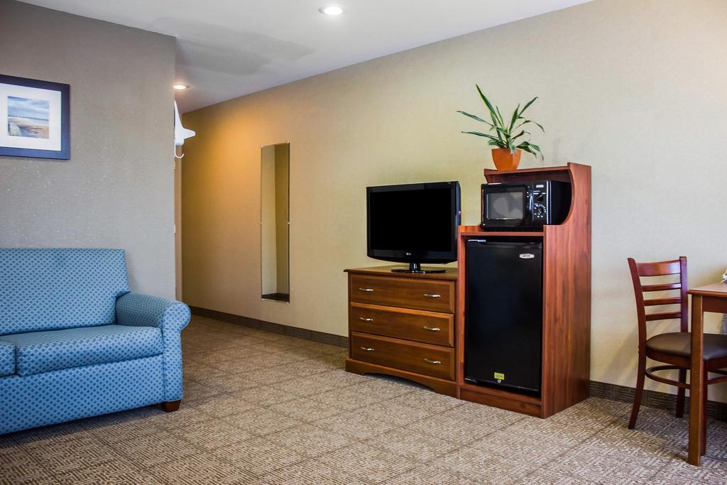 Comfort Inn Guilford Near I-95 Exteriér fotografie