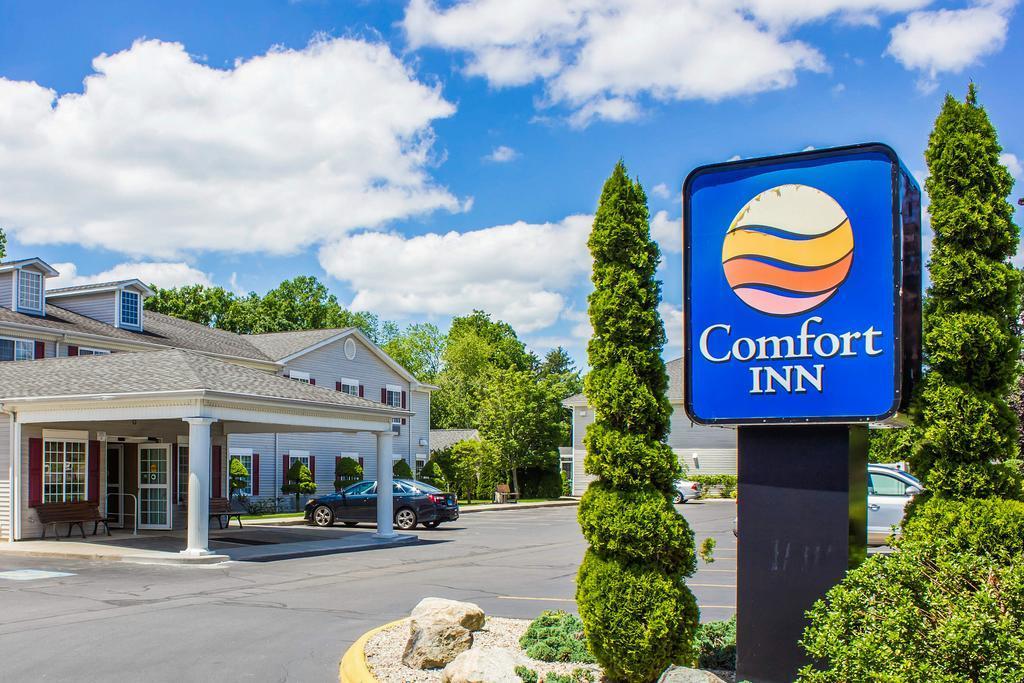 Comfort Inn Guilford Near I-95 Exteriér fotografie