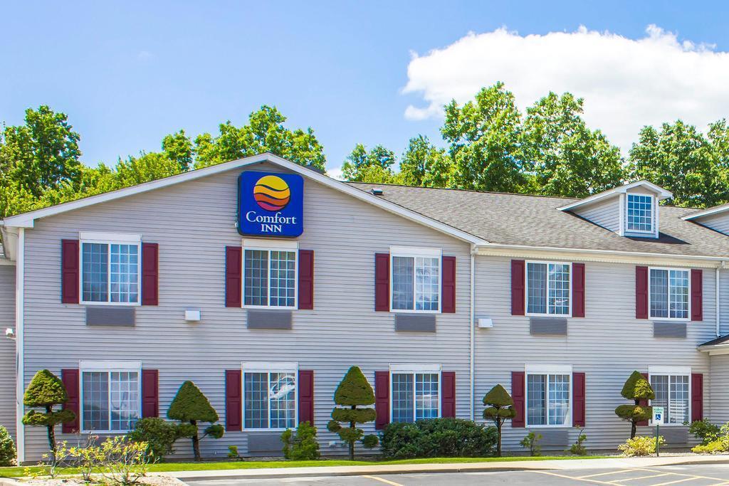 Comfort Inn Guilford Near I-95 Exteriér fotografie