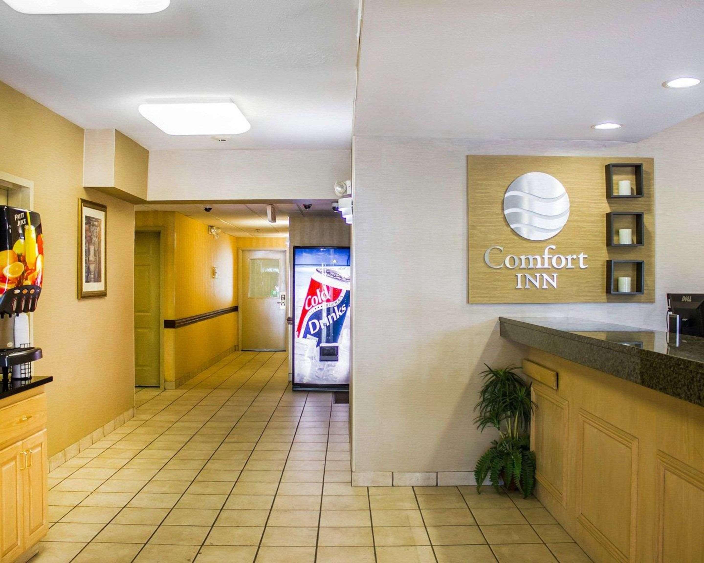 Comfort Inn Guilford Near I-95 Exteriér fotografie