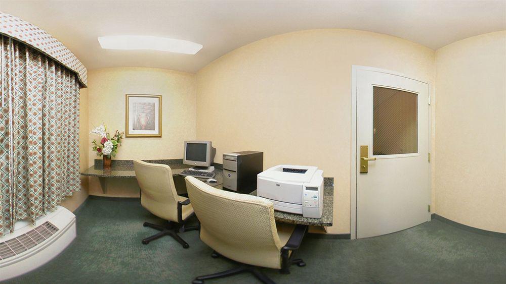 Comfort Inn Guilford Near I-95 Exteriér fotografie